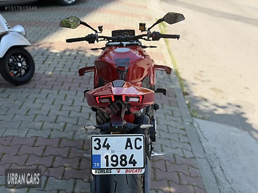 Ducati Streetfighter V4 S foto 10