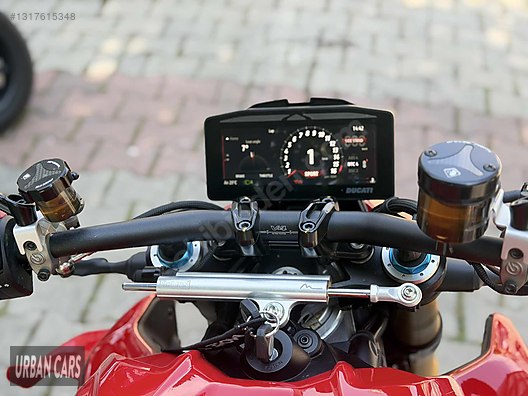 Ducati Streetfighter V4 S foto 17